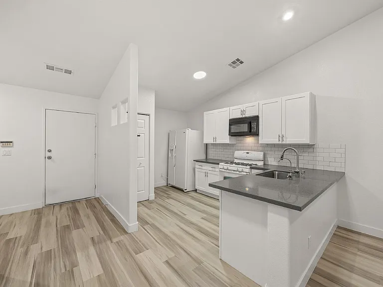 3365 Kylemore St #102 — Photo 12