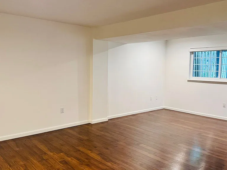 5758 Sweet Bay Ct — Photo 10