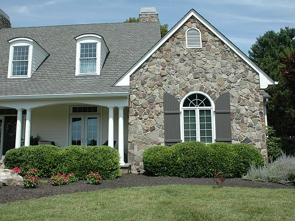 4th image of 15220 Buckeye Ct