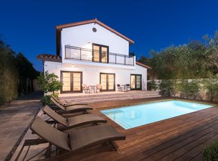 441 N Kings Rd, Los Angeles, CA 90048