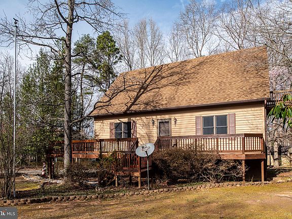 4th image of 71 Eleanor Ln