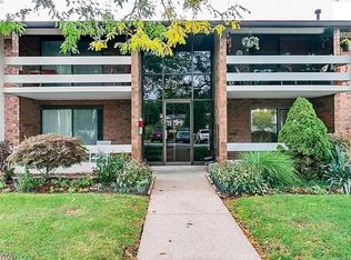 1263 Lost Nation Rd APT 22, Willoughby, OH 44094