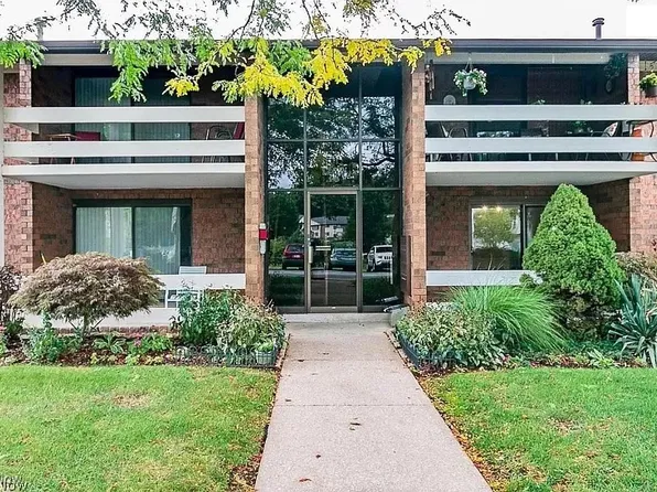 1263 Lost Nation Rd APT 22, Willoughby, OH 44094