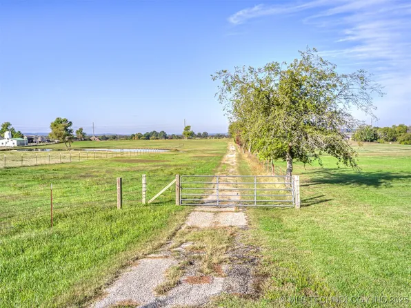 15356 N Lewis Ave, Skiatook, OK 74070