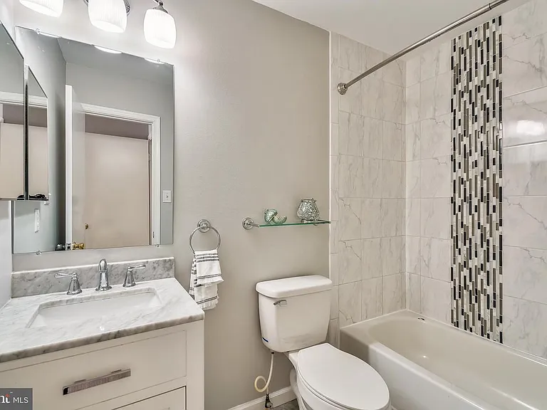 14324 S Shore Ct — Photo 12
