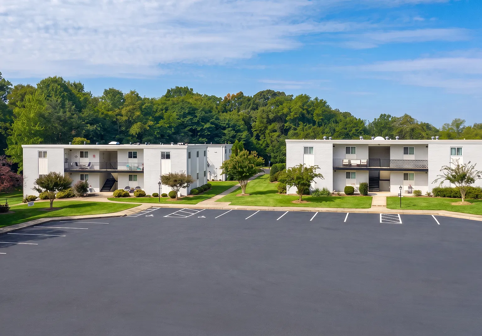 Clemmons Village Apartments — Photo 3