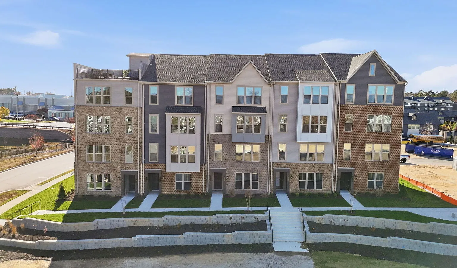 2 bed, 2.5 bath, 1563 sqft, $2,375 — Photo 1