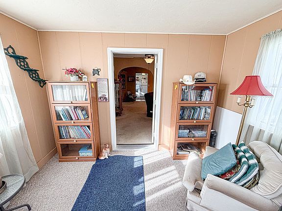 4th image of 12 2nd Ave E
