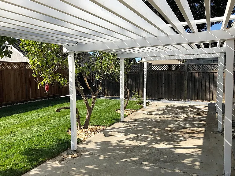 1057 Shamrock Dr — Photo 48