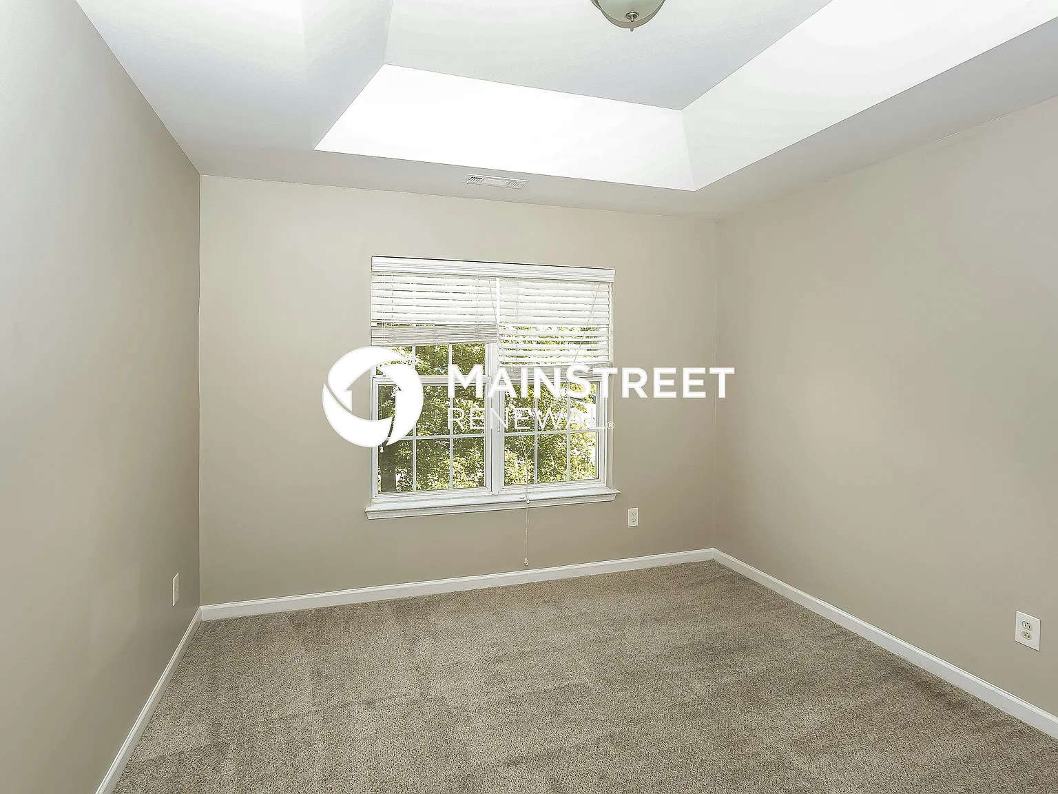 1303 Kersey Glen Ln — Photo 4