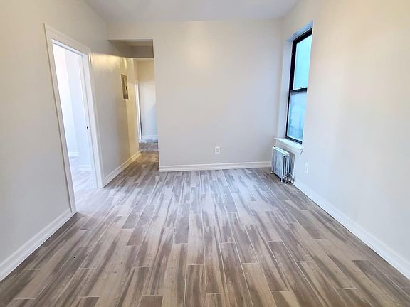5th image of 2942 Hone Ave #1