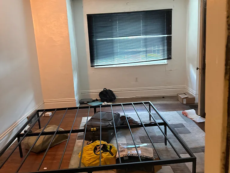 906 Greenfield Ave #1 — Photo 2