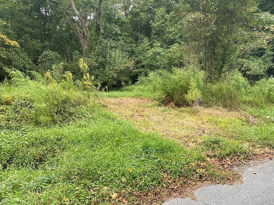 2nd image of 27160 Savannah Rd