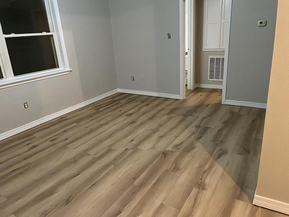 2nd image of 306 13th Ave NE Unit 24