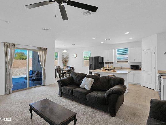 4th image of 1640 E JARDIN Place