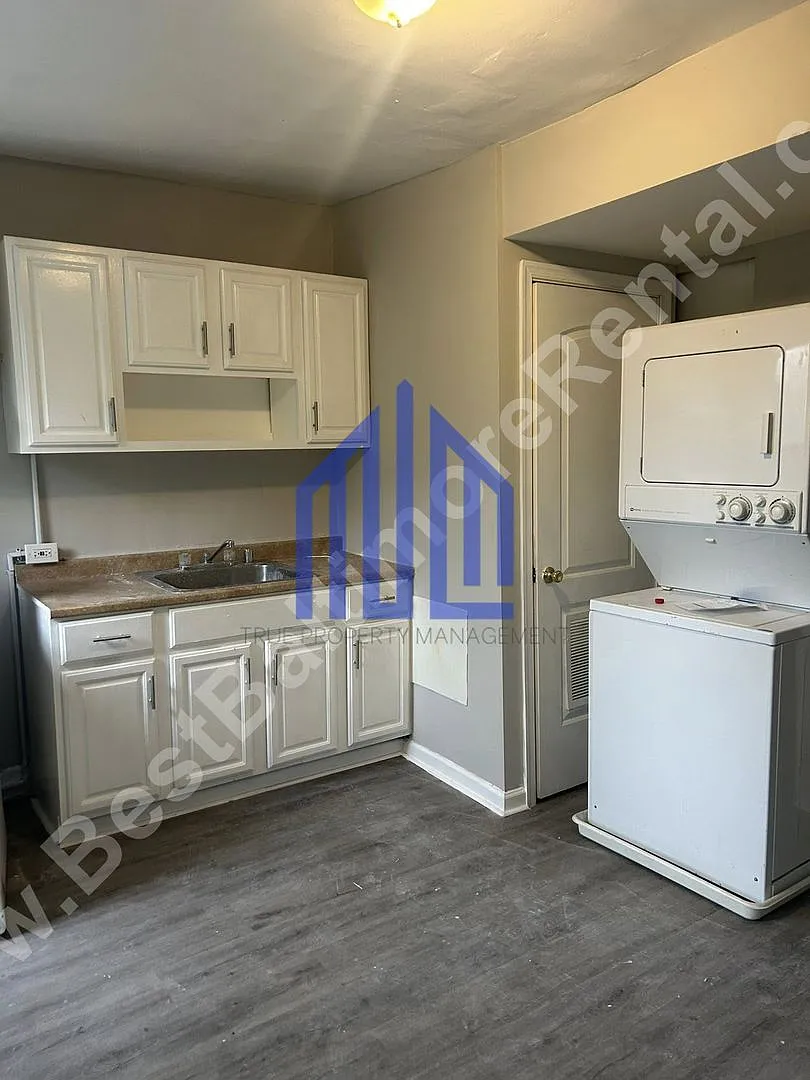 1503 E 28th St — Photo 3