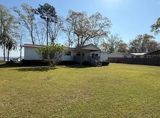 3033 Calhoun Dr, Abbeville, AL 36310