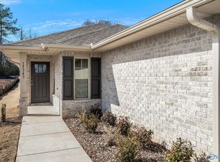 15488 Lapwing Cv, Athens, AL 35611