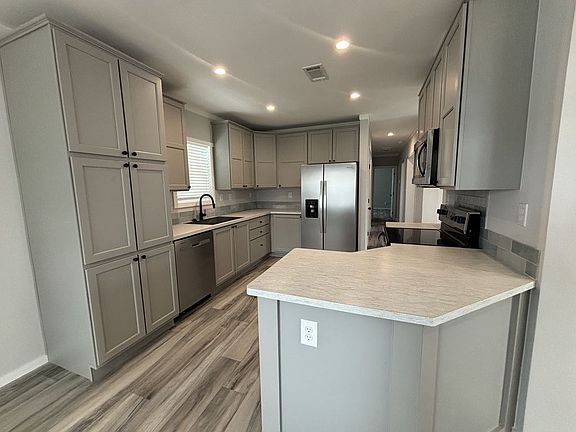2nd image of 19144 Meadowbrook Ct #45N