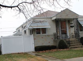 6112 S Nagle Ave, Chicago, IL 60638