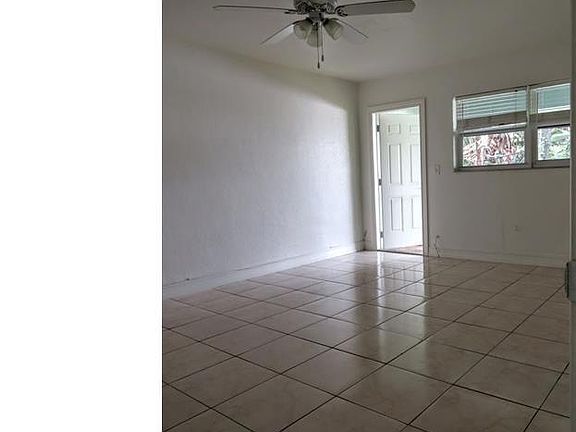 4th image of 3333 NE 20th Ave APT 23