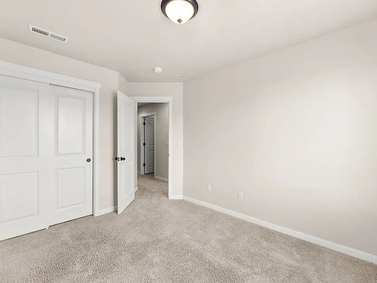 212 N 33rd Ct — Photo 29