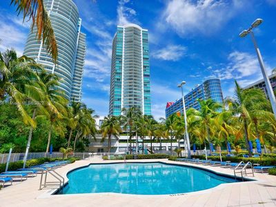 2101 Brickell Ave APT 3002, Miami, FL, 33129