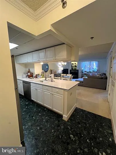 1276 N Wayne St #302 — Photo 9