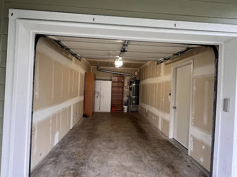 748 241st Ln SE — Photo 23