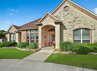 2703 Saint Andrews Cir, Ennis, TX 75119