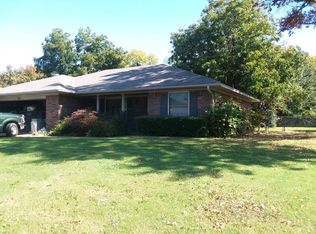 8405 Meadow Dr, Fort Smith, AR 72908