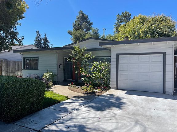 2nd image of 816 Patricia Ave