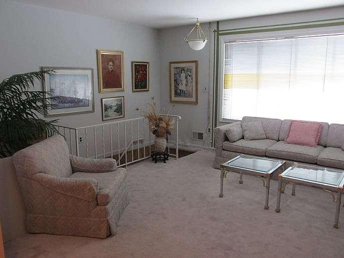 Living Rooms with Bow Window