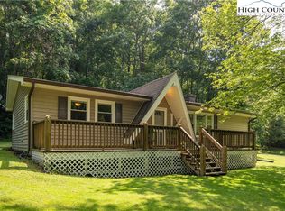 664 Cherry Ave, West Jefferson, NC 28694