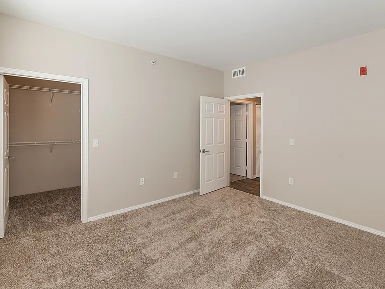 Ridgepointe at Gleneagle_2x2_CS_Winter2020_18