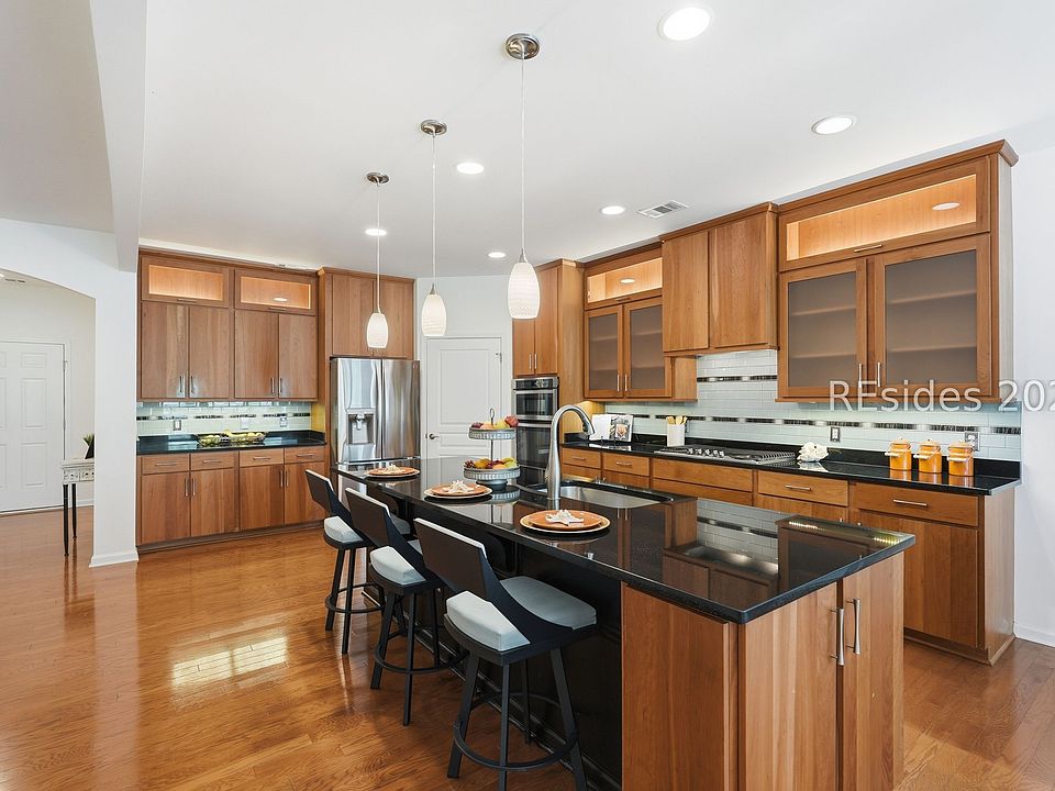 1st image of 687 Freshwater Lane