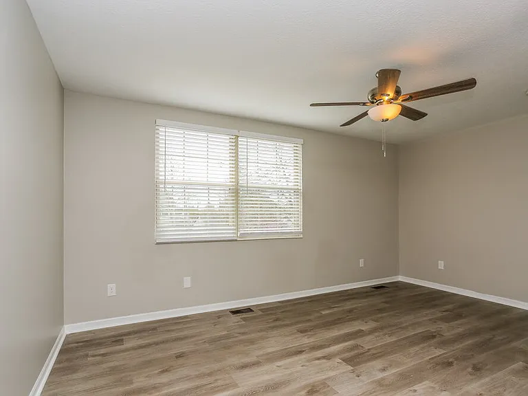 8268 Parori Ln — Photo 11