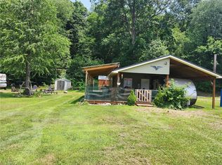110 Kiski Camp Dr, Leechburg, PA 15656