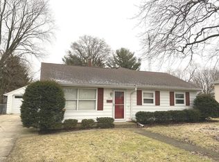 1520 Clay St, Woodstock, IL 60098