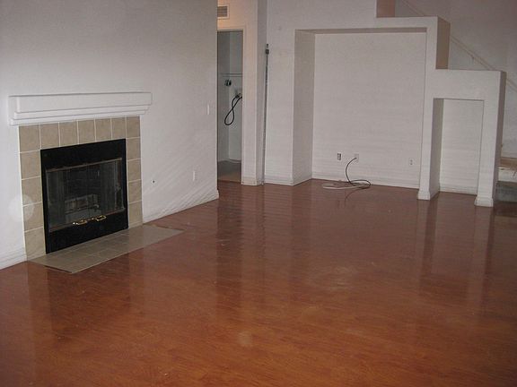 2nd image of 22411 Hawthorn Ave