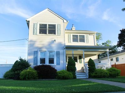 2472 Coolidge Ave, Bellmore, NY, 11710