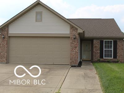 688 Hollowood Ln, Avon, IN, 46123