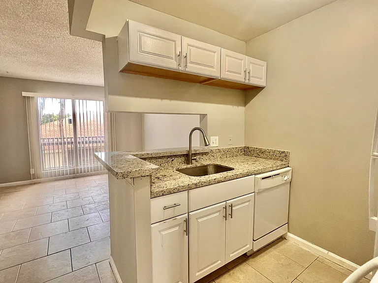 1500 N Congress Ave #1500A202 — Photo 14
