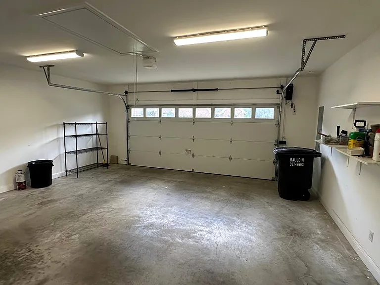 240 Regency Ln SW — Photo 20