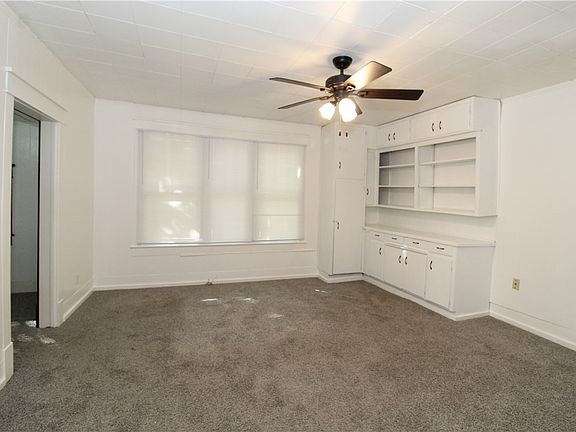 4th image of 2510 W Wedington Dr