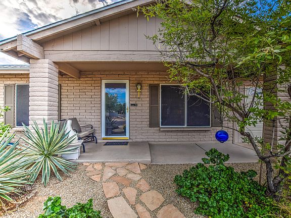 5th image of 1073 W Santa Cruz Dr