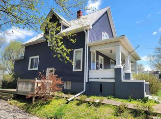 459 W Locust St, Canton, IL 61520