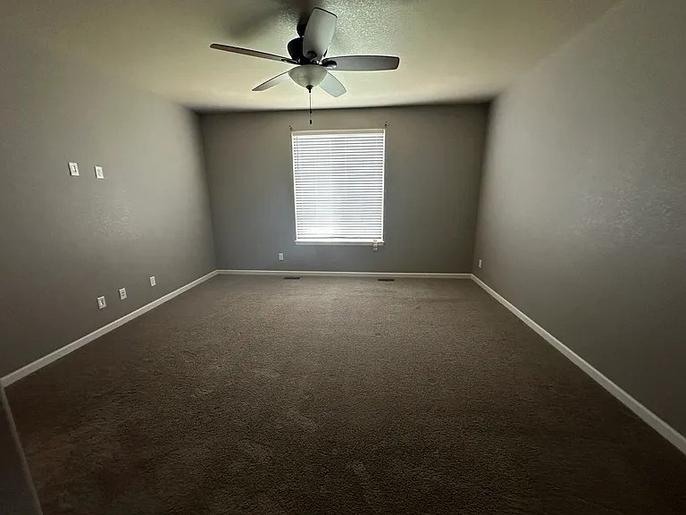 509 Deville Dr — Photo 7