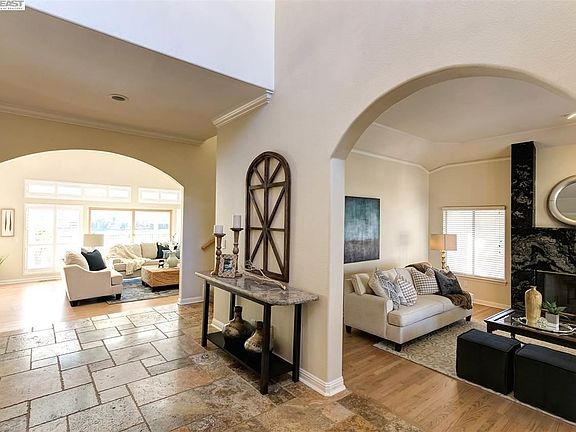 5th image of 5653 Oakmont Ct