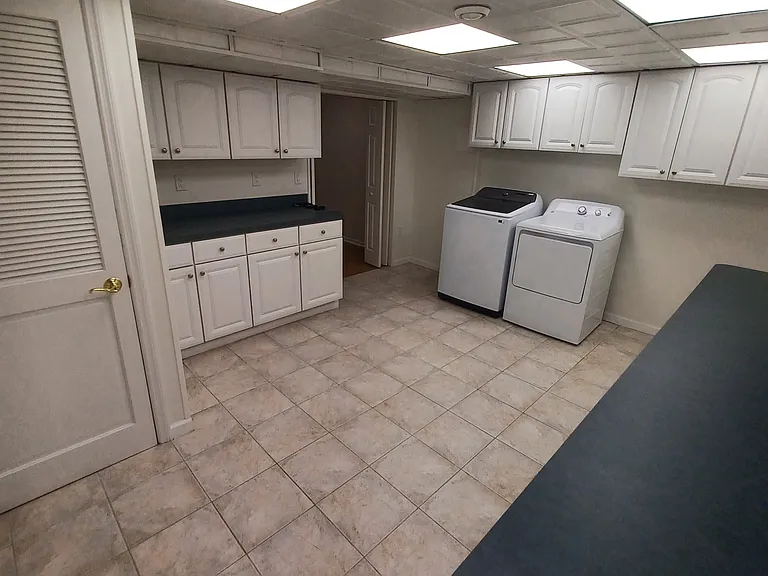 199 Victoria Ct — Photo 17